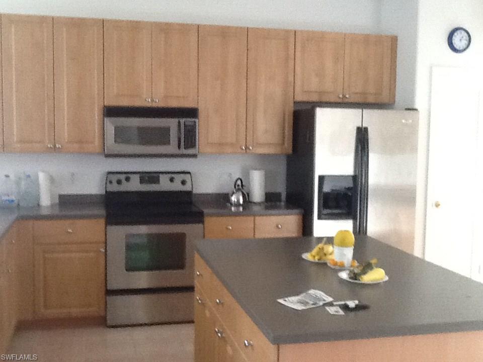 OLYMPIA POINTE - Residential