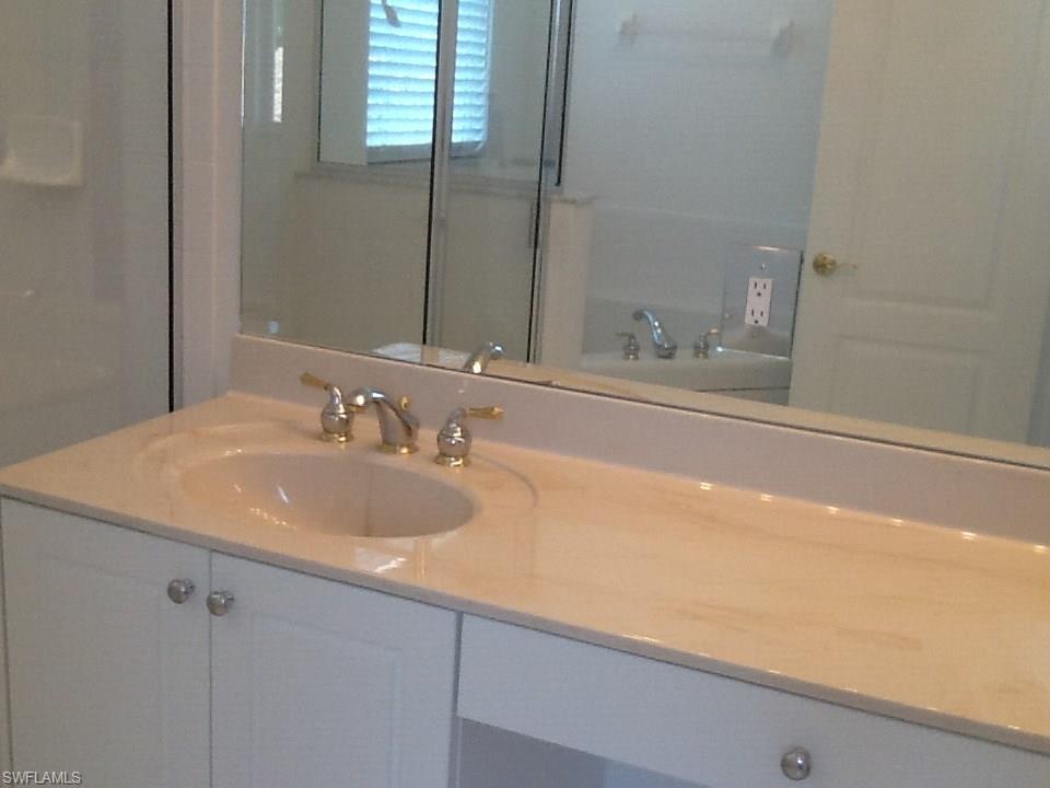 OLYMPIA POINTE - Residential