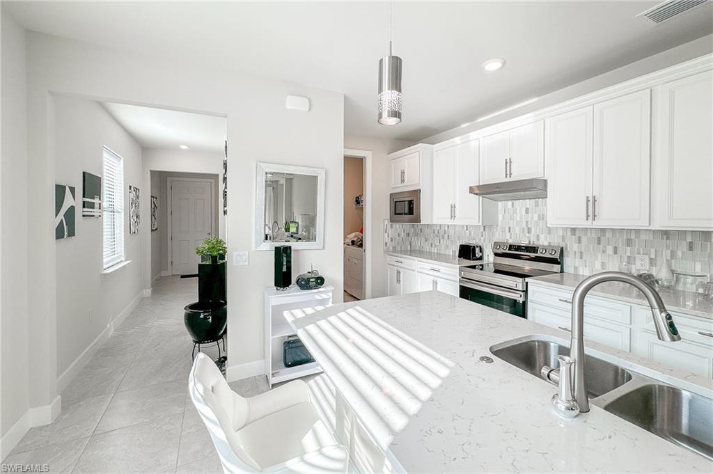 MANATEE COVE - Residential