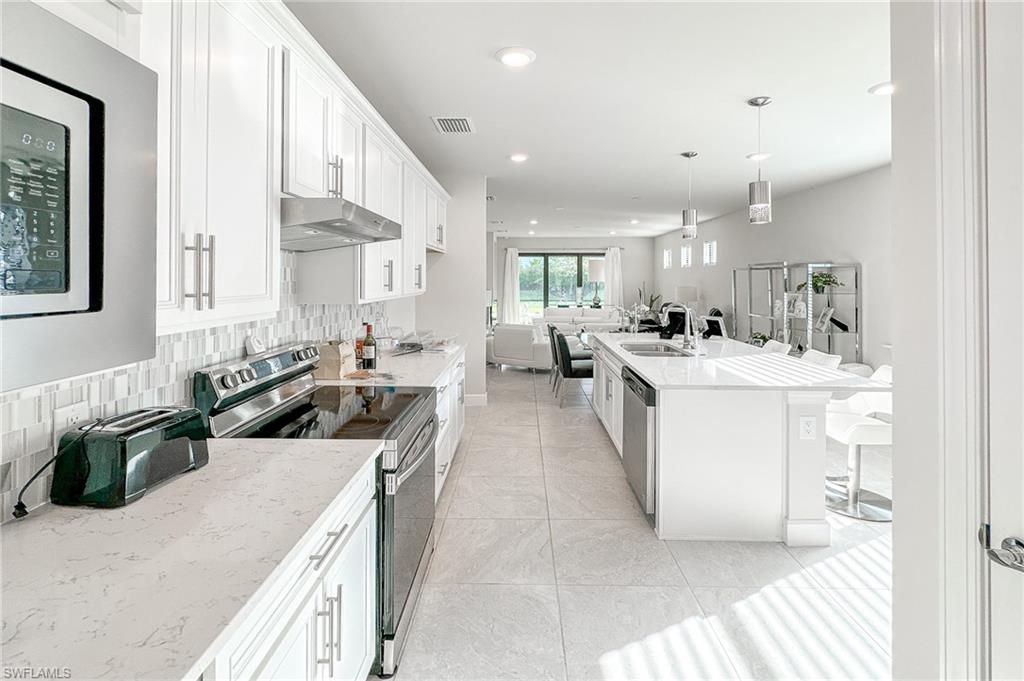 MANATEE COVE - Residential