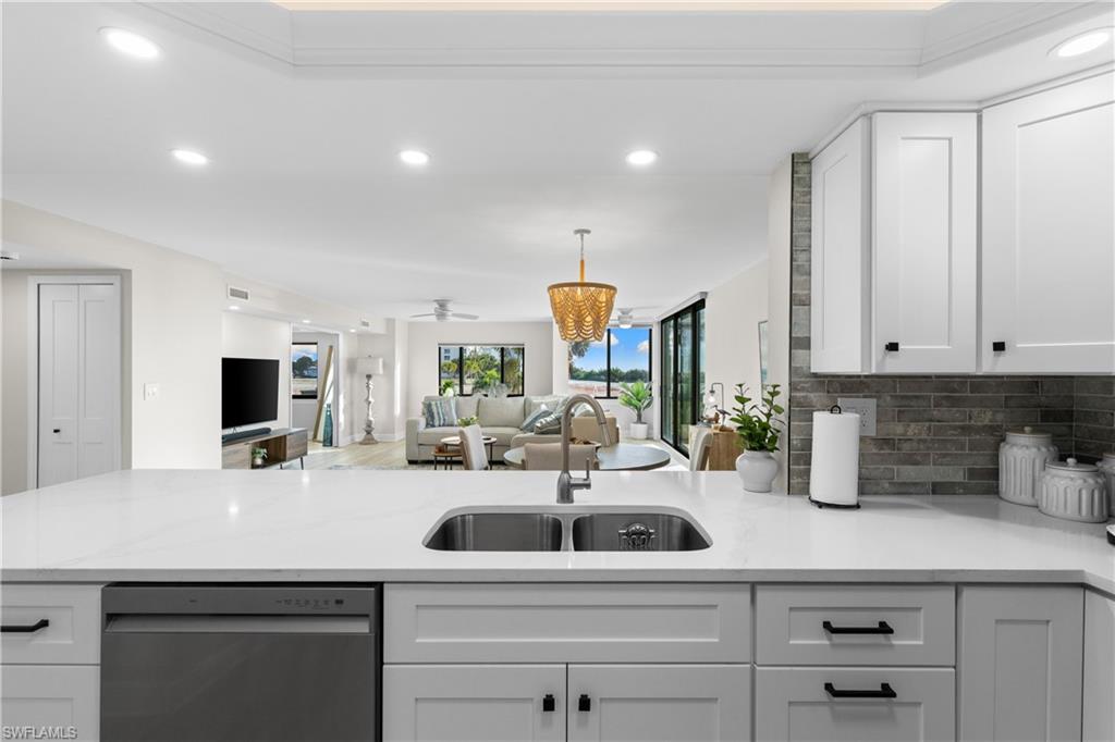 SANDARAC CONDO - Residential