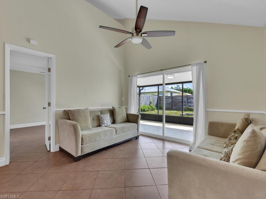 SAN CARLOS PARK - Residential