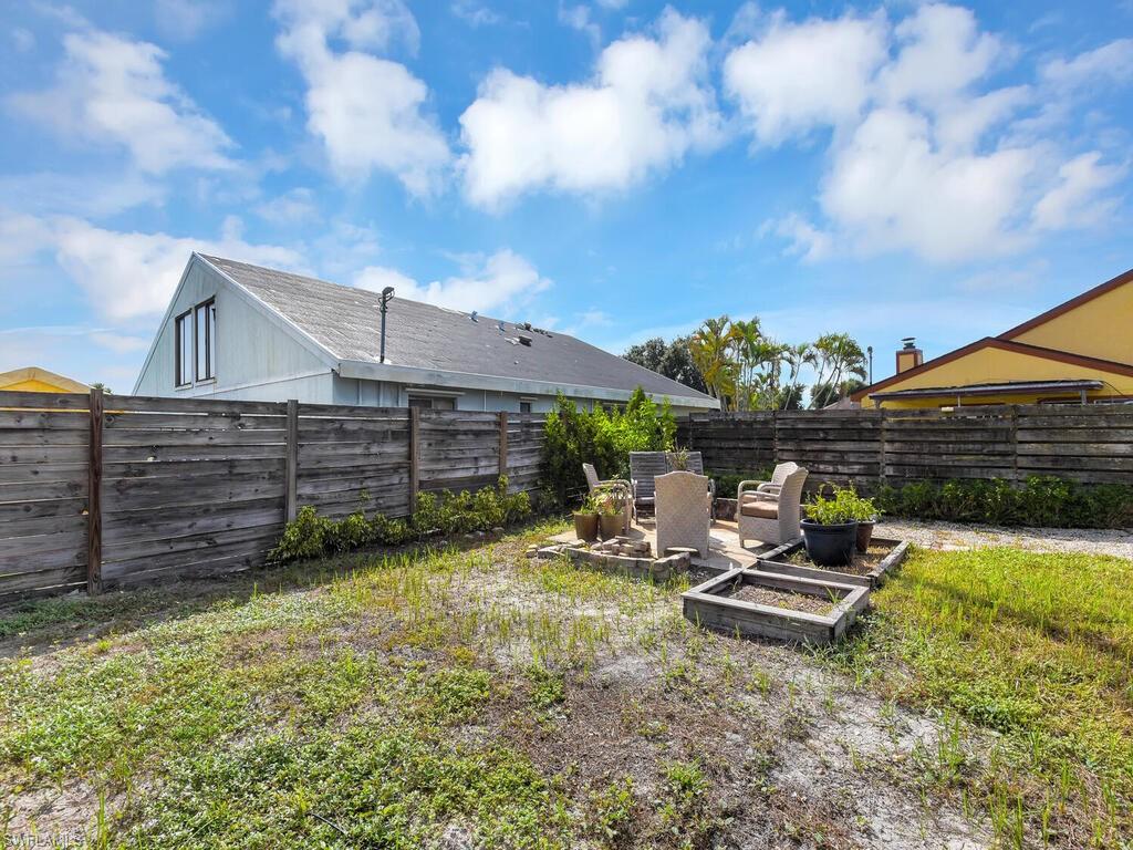 SAN CARLOS PARK - Residential