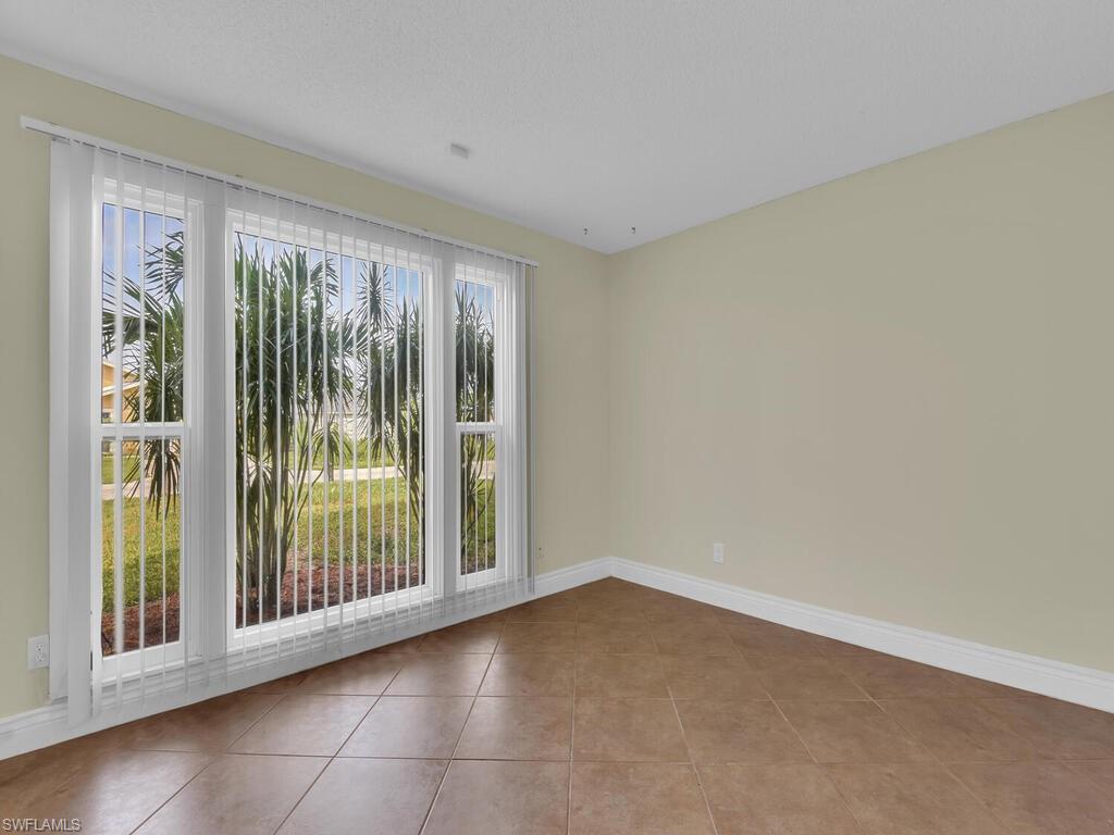 SAN CARLOS PARK - Residential