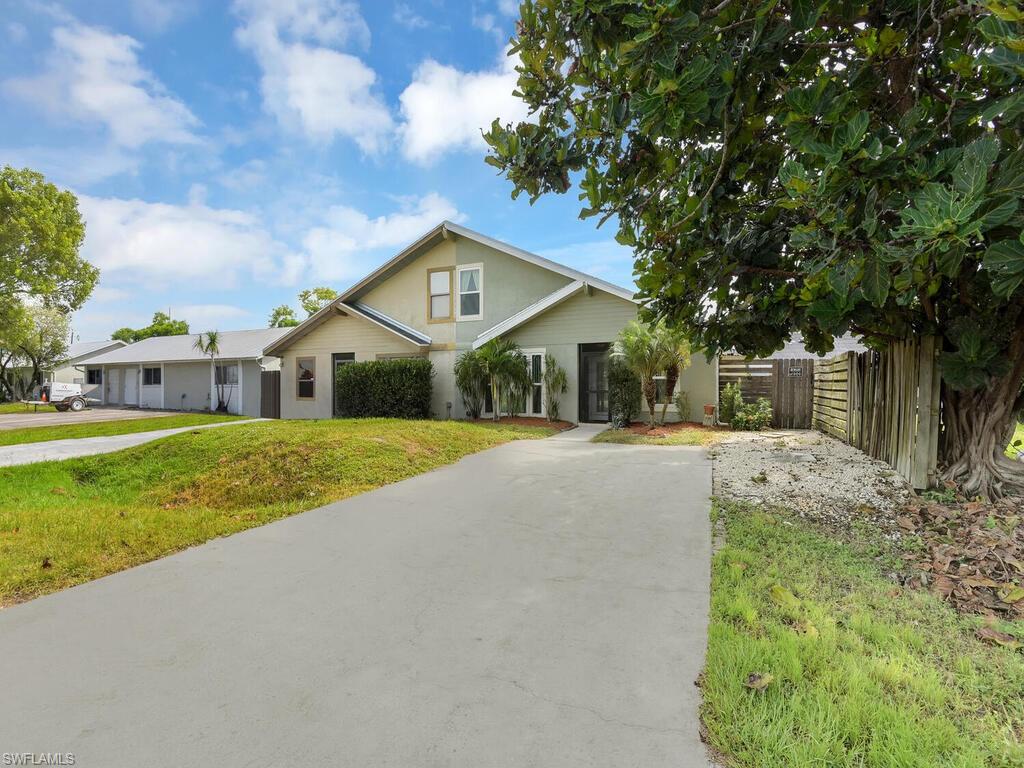 SAN CARLOS PARK - Residential