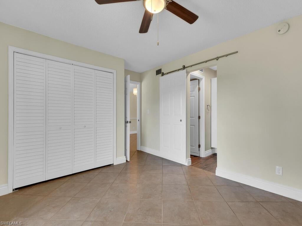 SAN CARLOS PARK - Residential