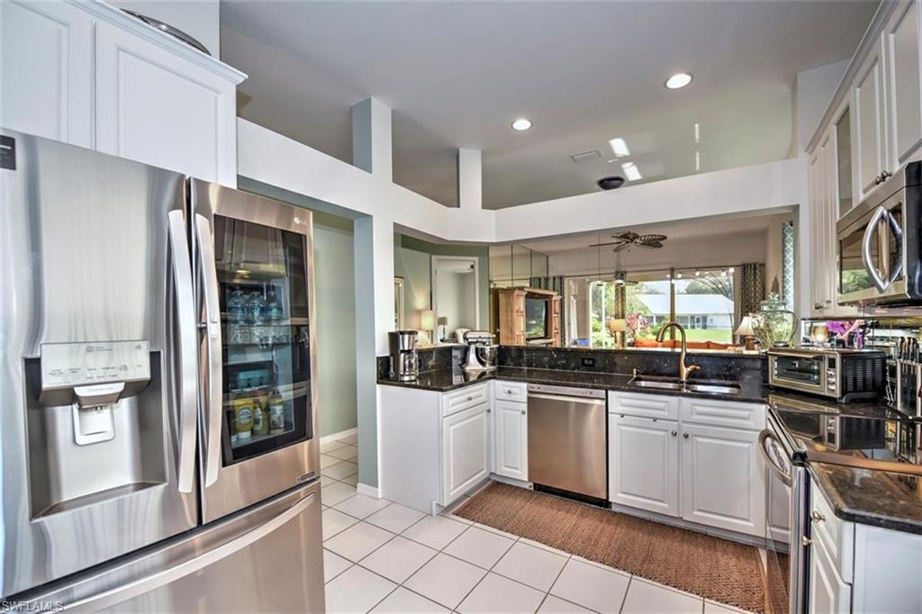 DEVONSHIRE LAKES - Residential