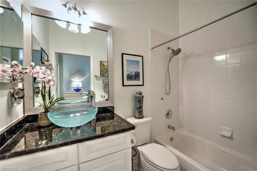 DEVONSHIRE LAKES - Residential