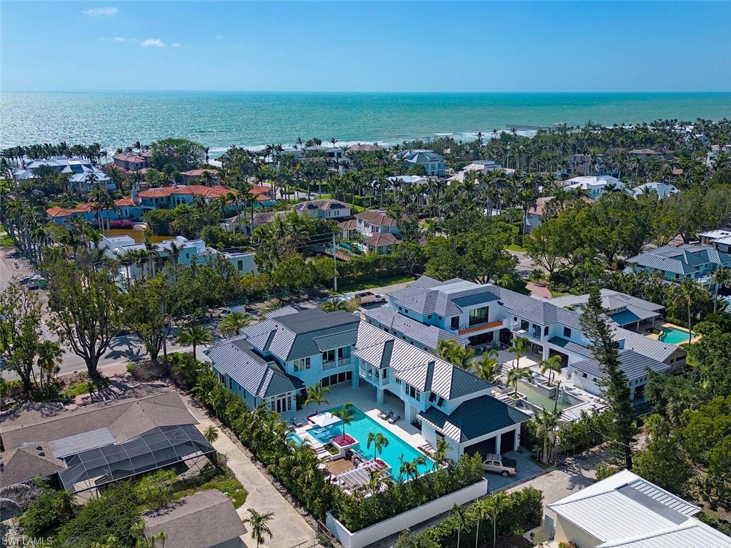 AQUALANE SHORES - Residential