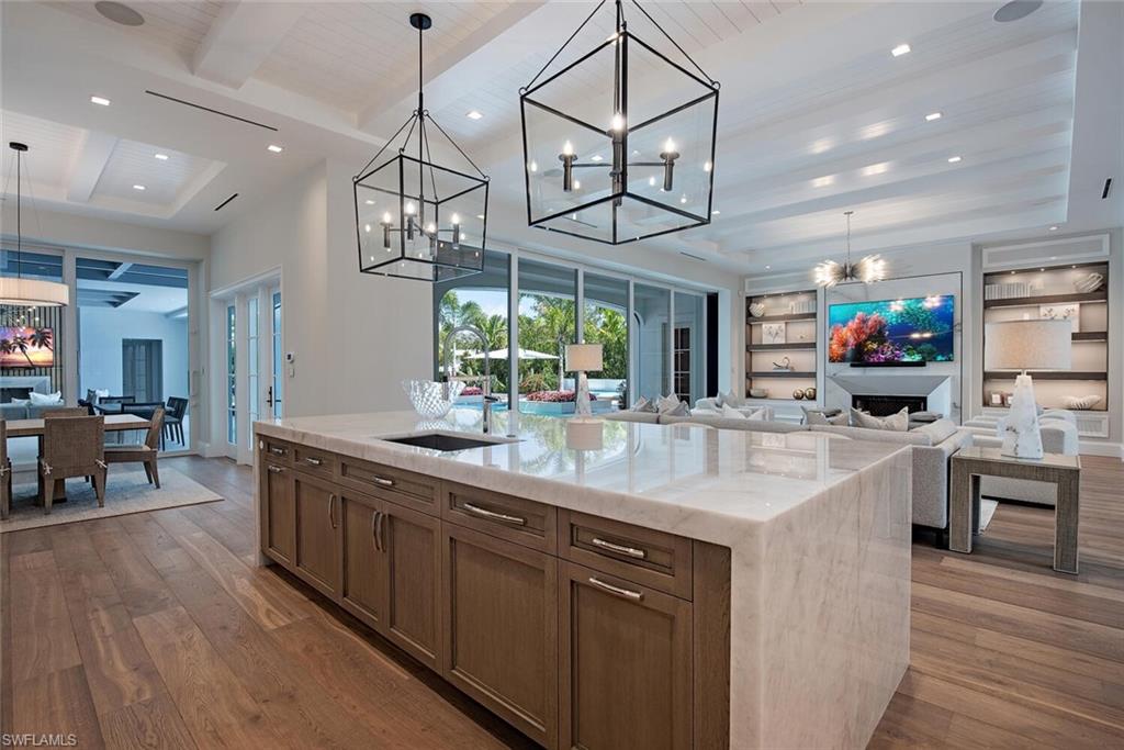 AQUALANE SHORES - Residential