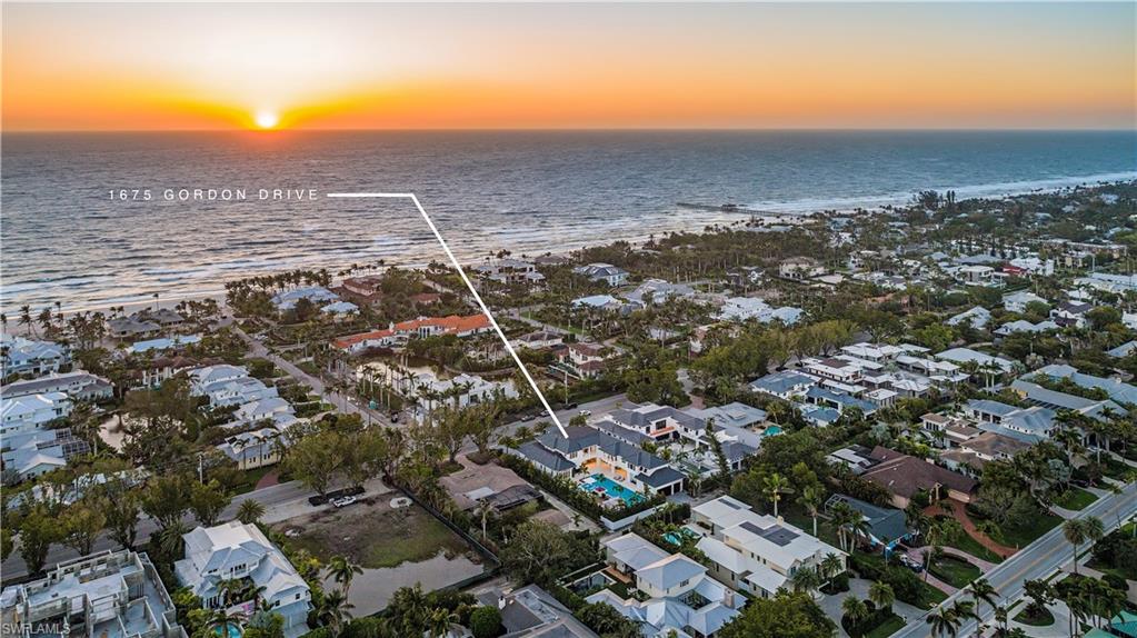 AQUALANE SHORES - Residential