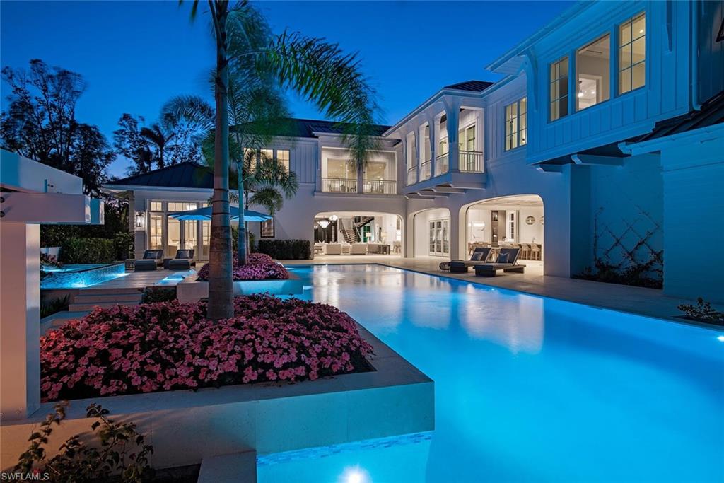 AQUALANE SHORES - Residential