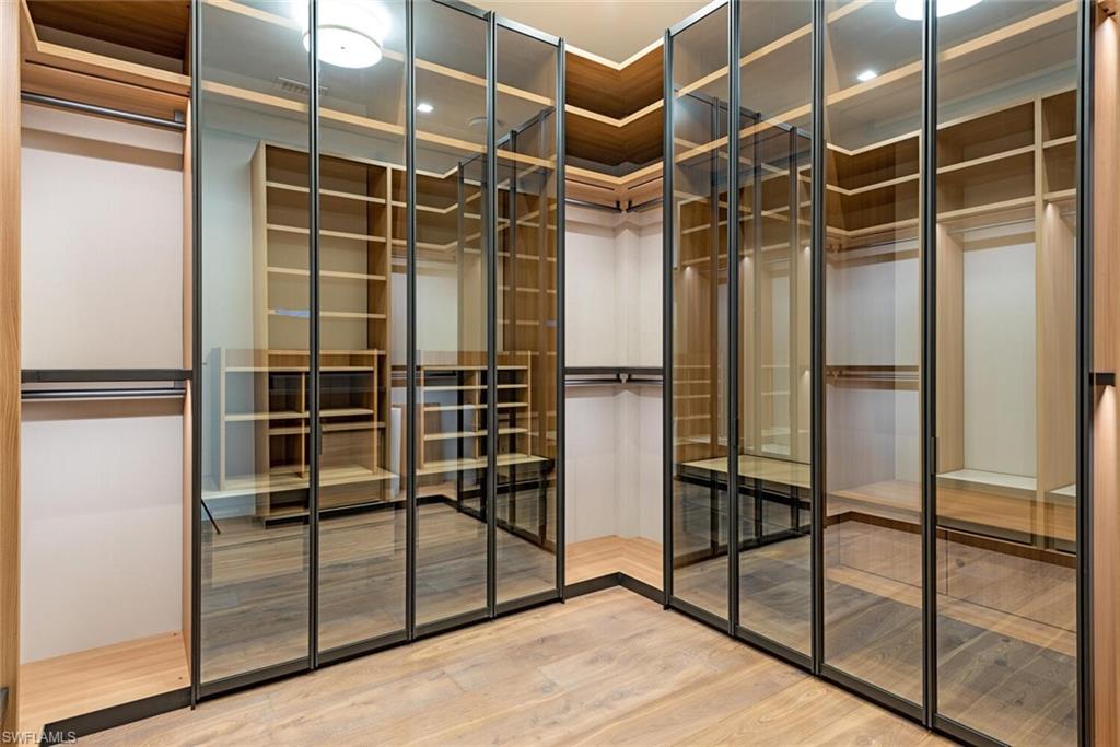 AQUALANE SHORES - Residential