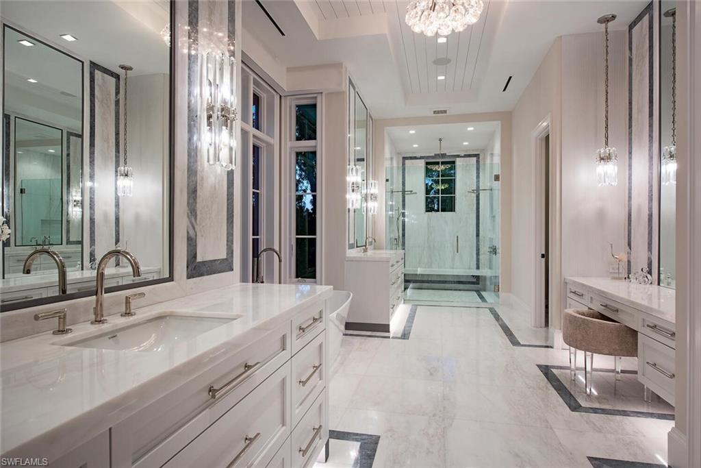 AQUALANE SHORES - Residential