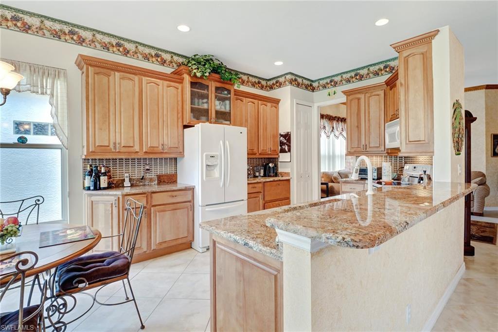 OXFORD VILLAGE - Residential