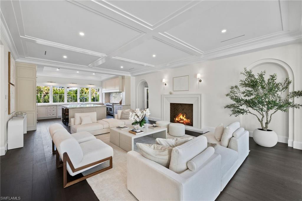 MOORINGS - Residential