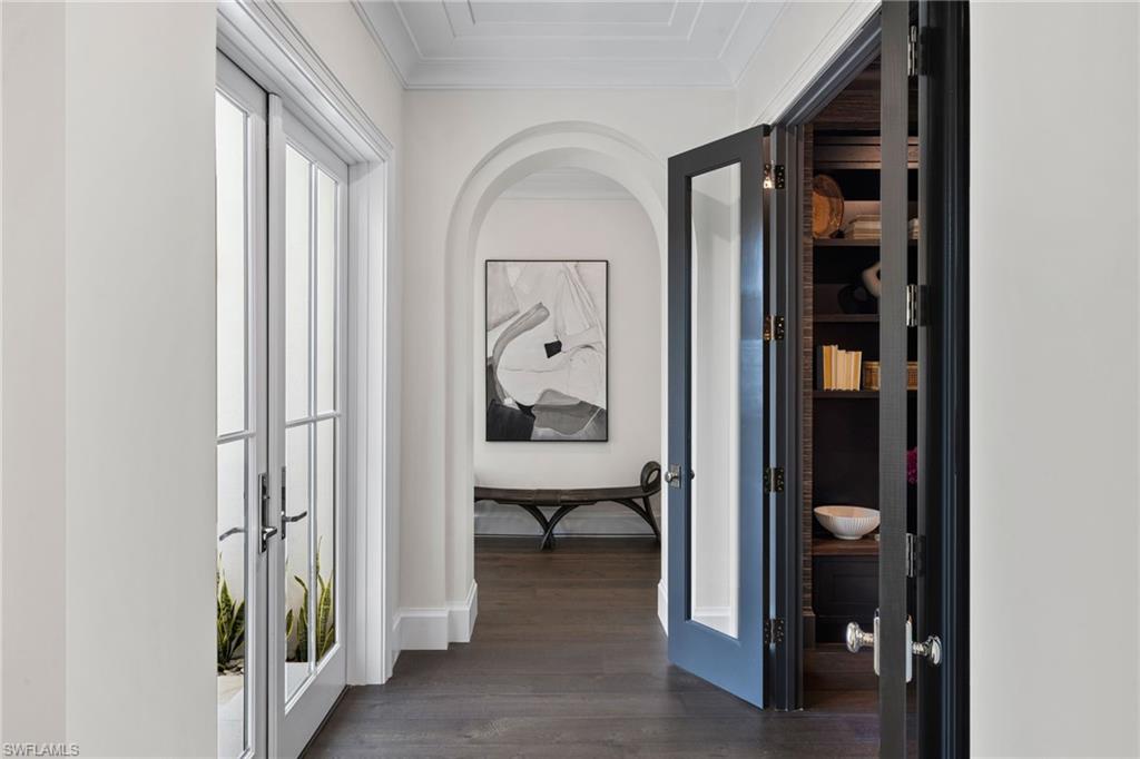 MOORINGS - Residential