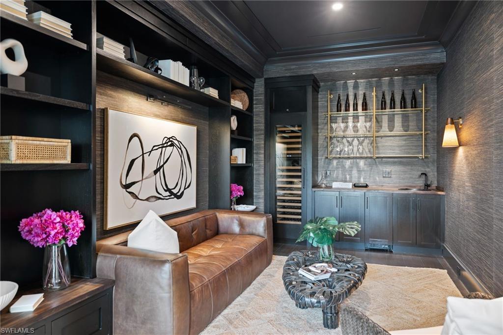 MOORINGS - Residential