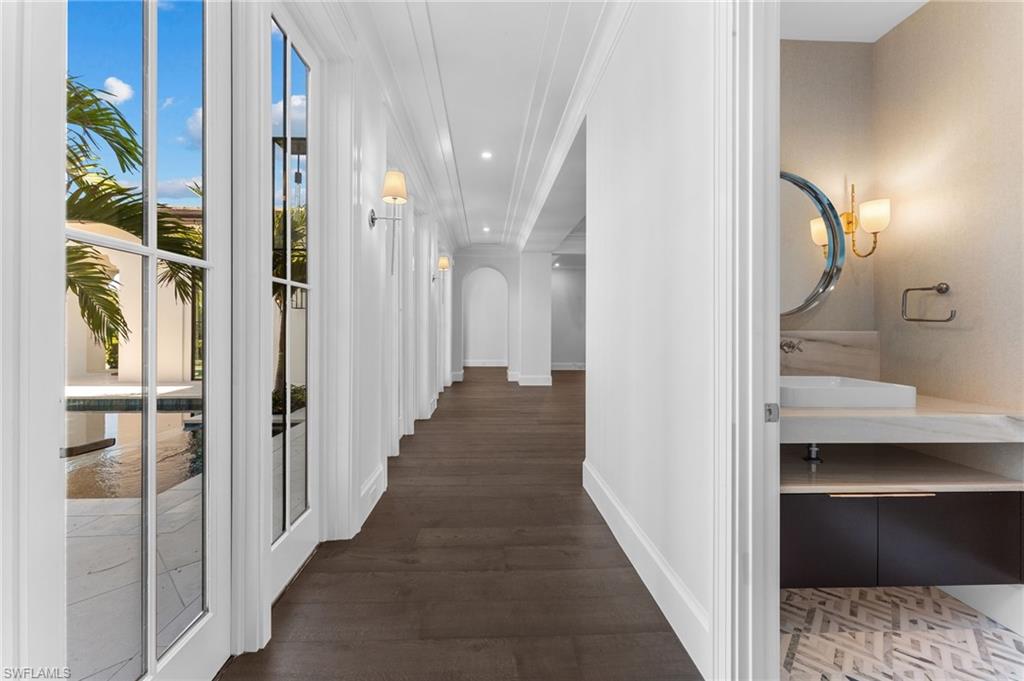 MOORINGS - Residential