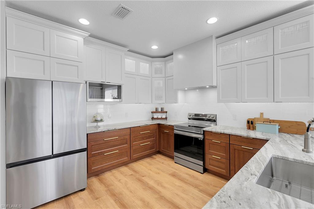 HERONS GLEN - Residential