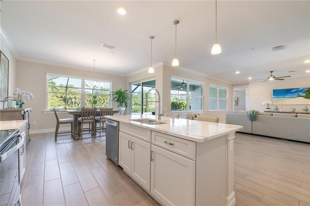 HICKEY CREEKSIDE - Residential