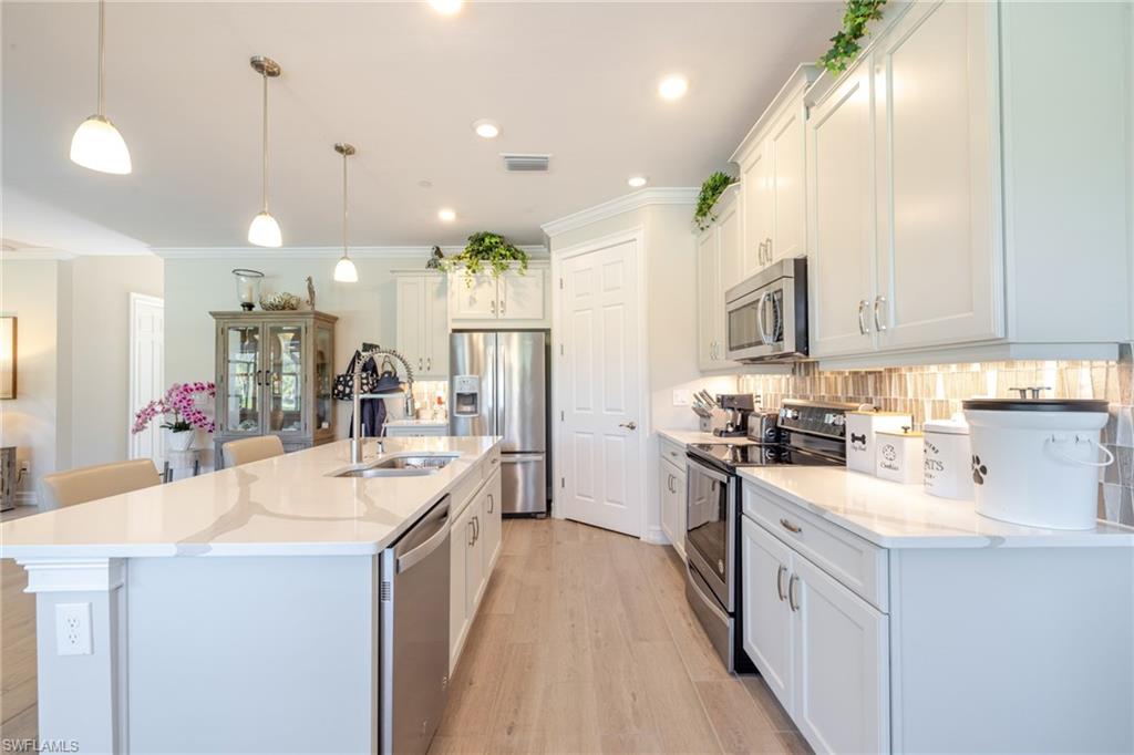 HICKEY CREEKSIDE - Residential