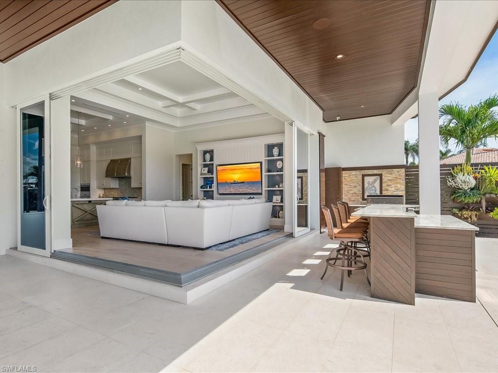 PARK SHORE - Residential