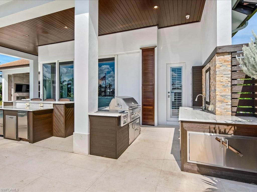 PARK SHORE - Residential