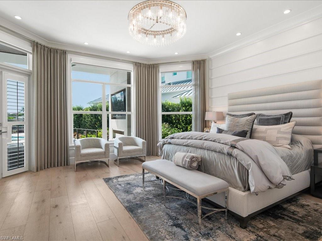 PARK SHORE - Residential