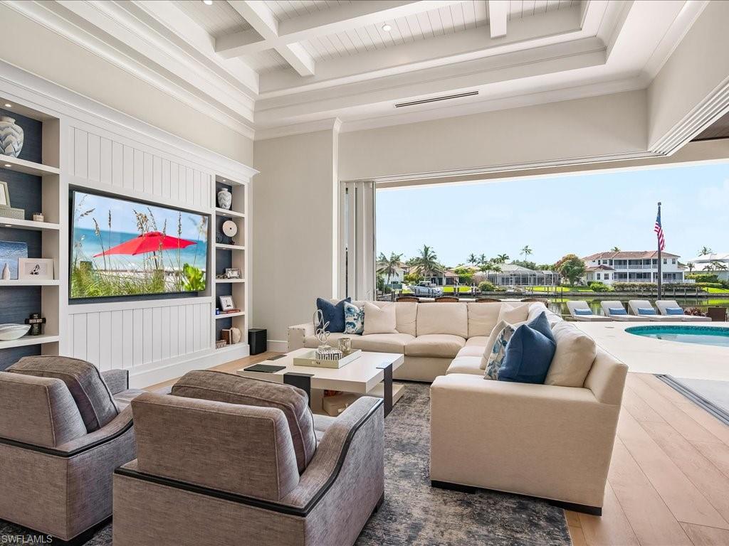 PARK SHORE - Residential