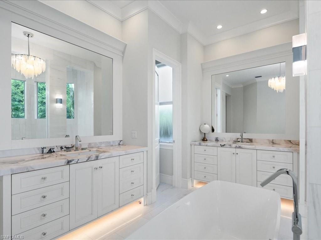 PARK SHORE - Residential