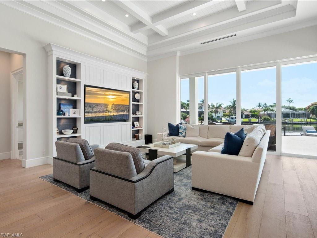 PARK SHORE - Residential