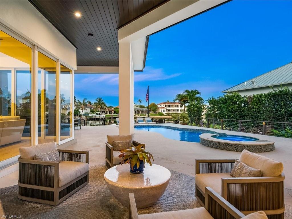 PARK SHORE - Residential