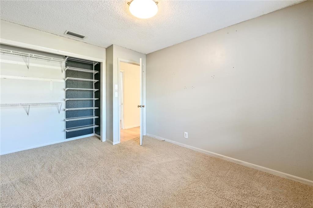 WILLOUGHBY ACRES - Residential