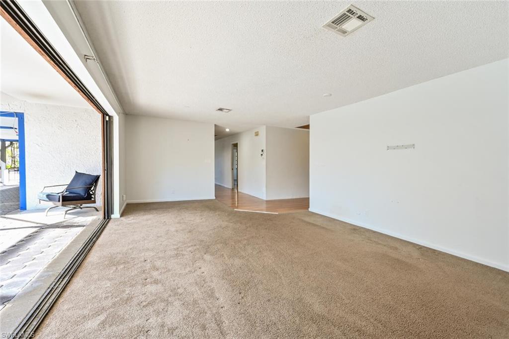 WILLOUGHBY ACRES - Residential