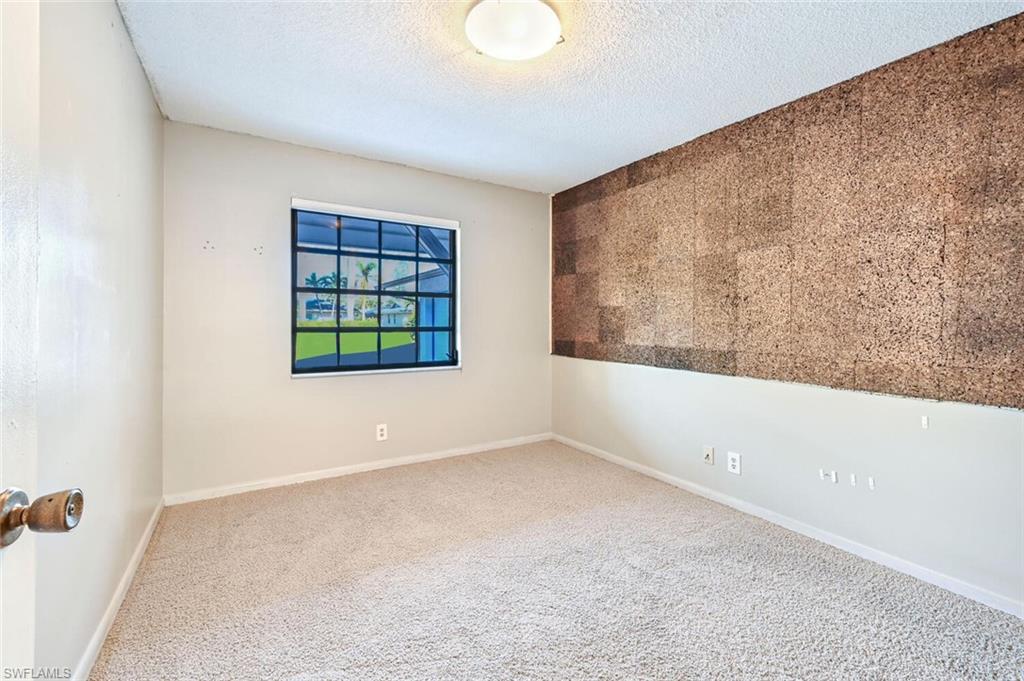 WILLOUGHBY ACRES - Residential