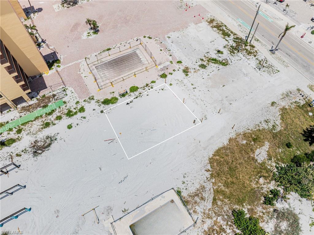 ISLAND SHORES - Land