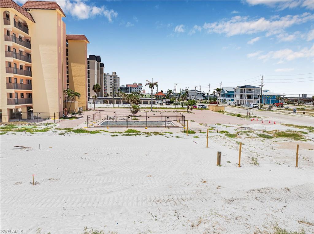 ISLAND SHORES - Land