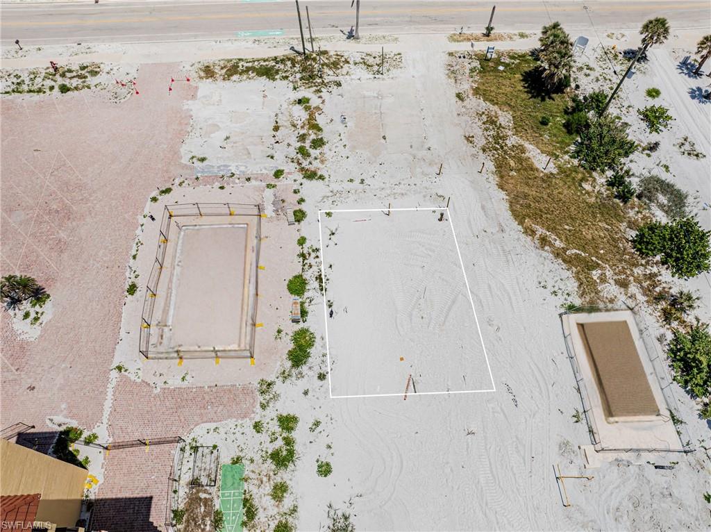 ISLAND SHORES - Land