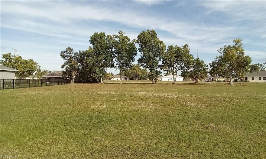 Located in desirable Punta Gorda surrounded by existing homes, in a very nice neighborhood. The lot is 15 minutes away from the Burnt Store Marina, which features a 27-hole executive golf course and only a short drive to historic downtown Punta Gorda. Close to stores and restaurants. Do not wait and build your dream home. Invest now.