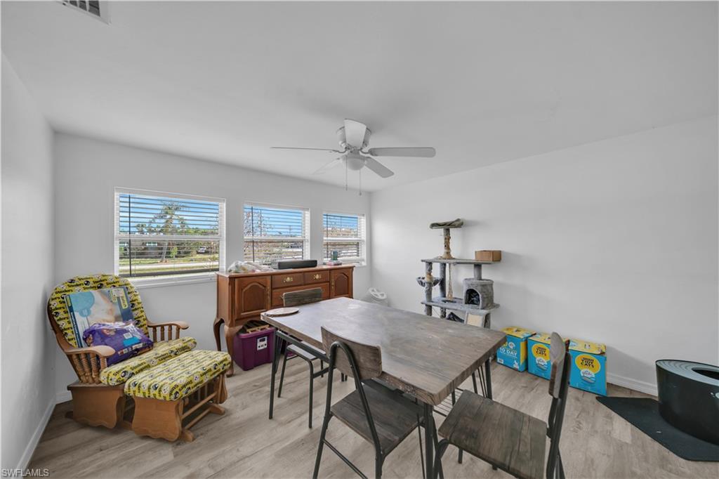 BELLE AIRE LAGOON - Residential