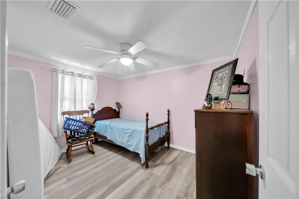 BELLE AIRE LAGOON - Residential