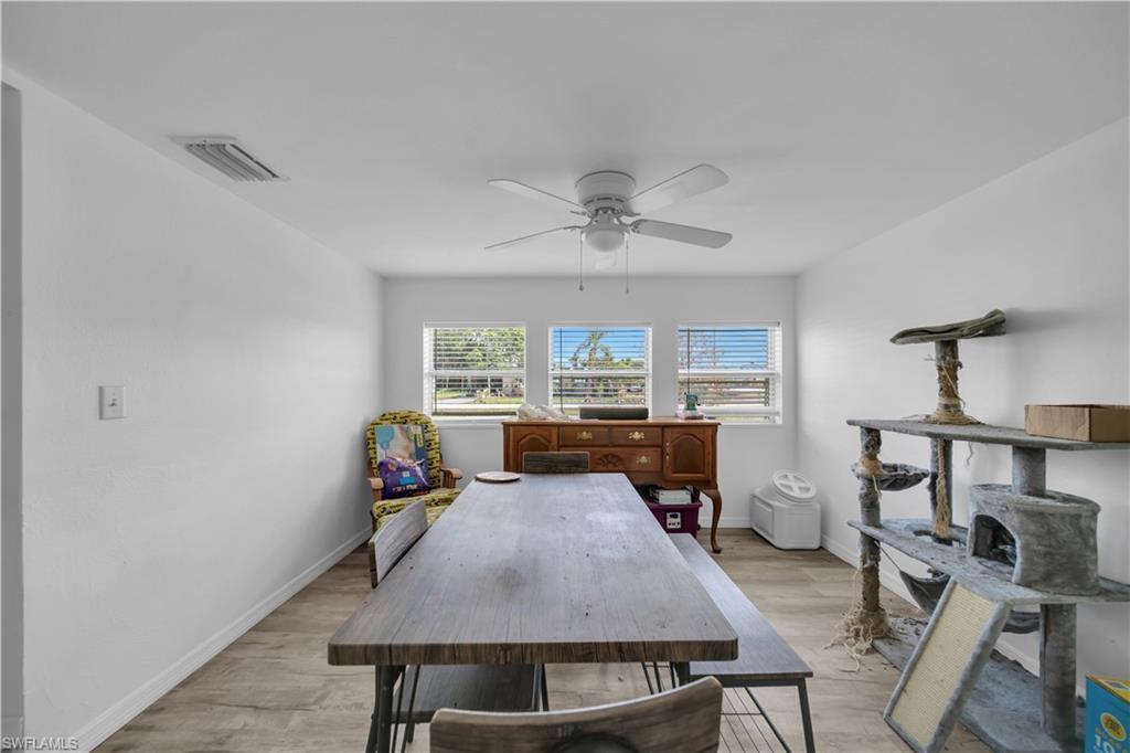 BELLE AIRE LAGOON - Residential