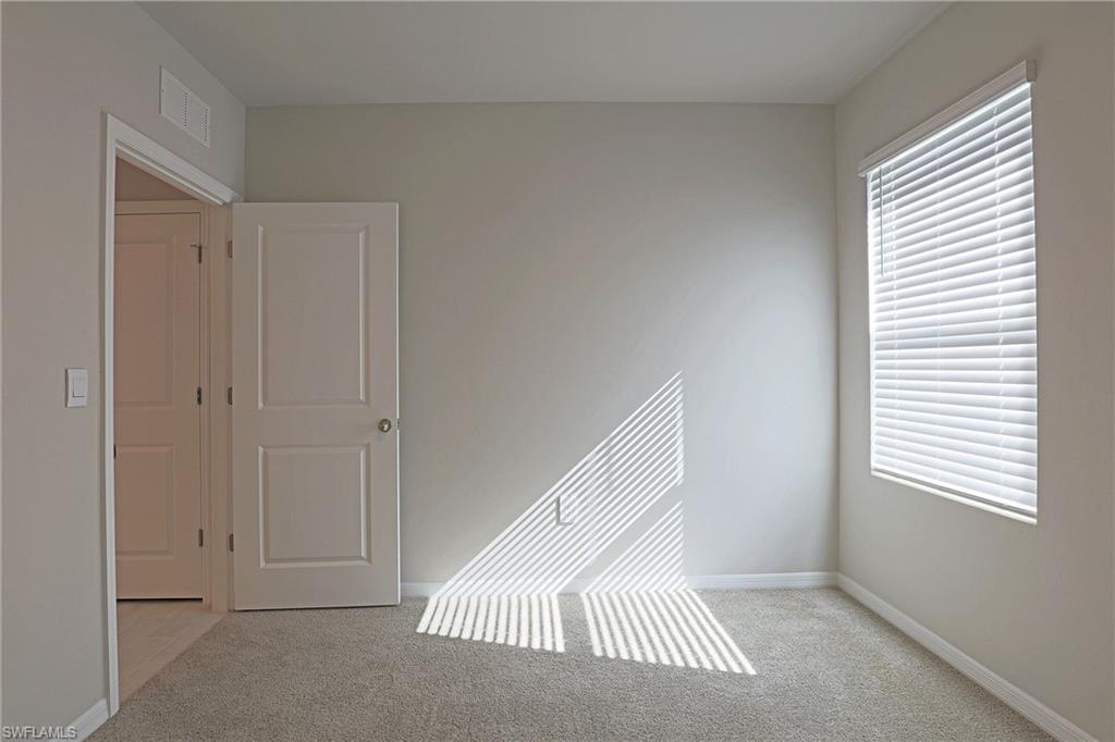 BENTLEY CROSSING - Residential Lease