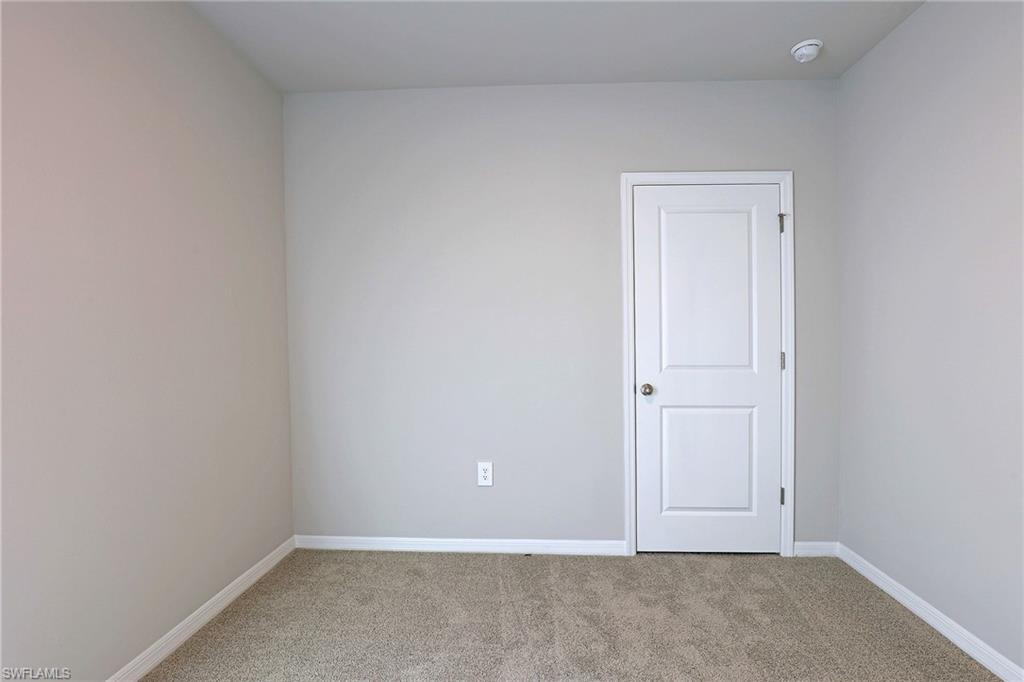 BENTLEY CROSSING - Residential Lease