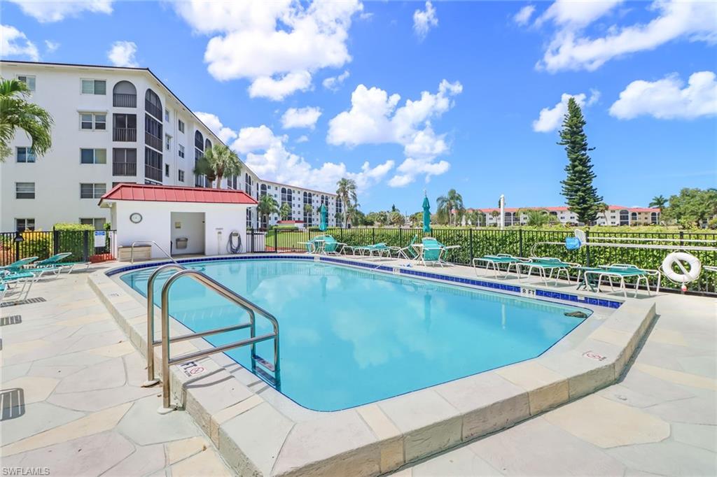 HIGH POINT COUNTRY CLUB - Residential