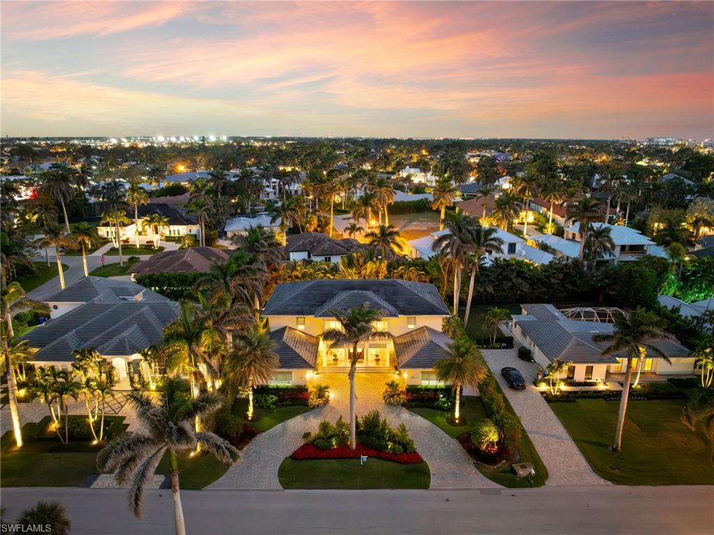 MOORINGS - Residential