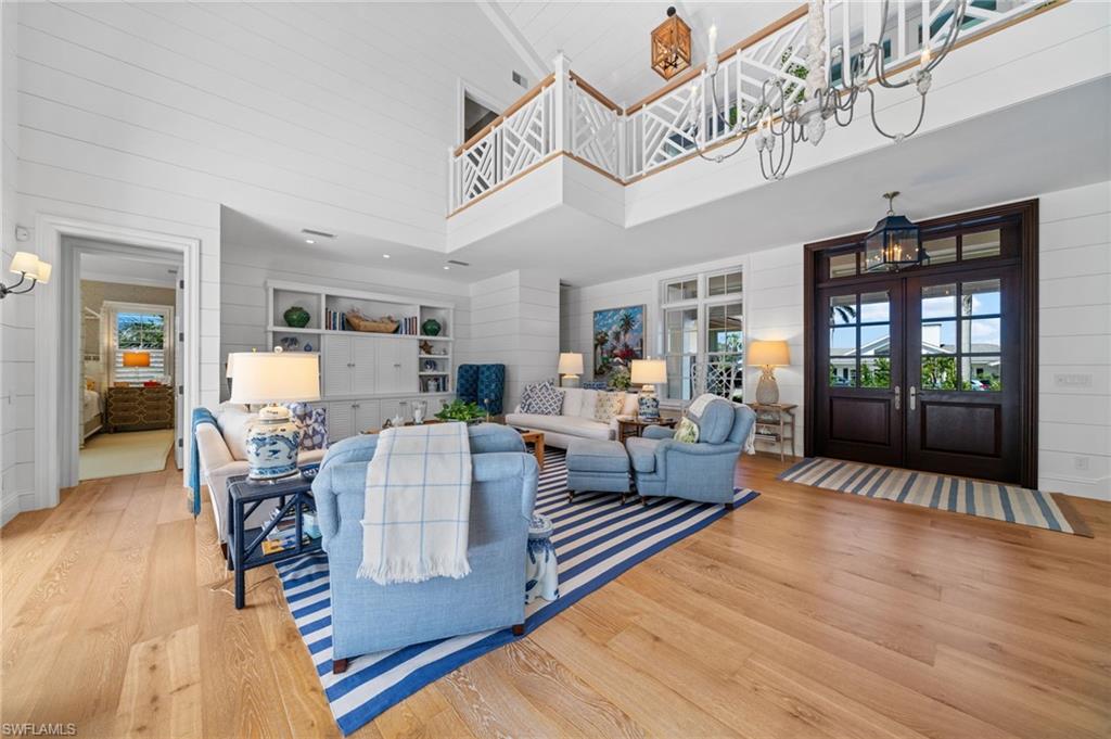 MOORINGS - Residential