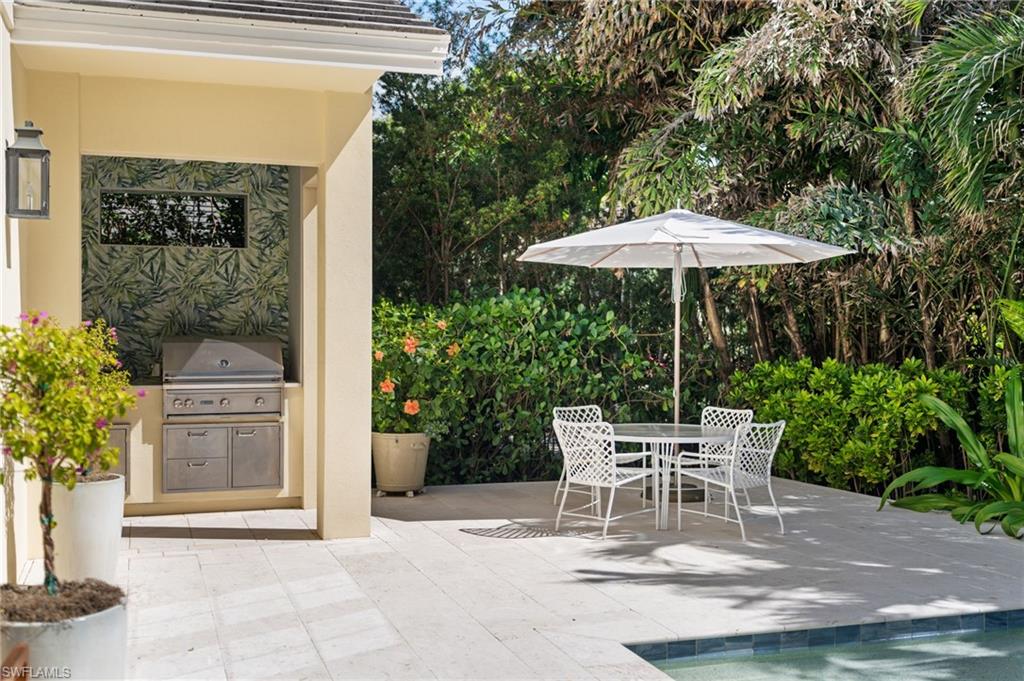 MOORINGS - Residential