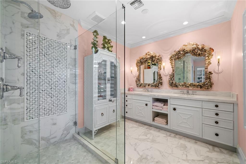 MOORINGS - Residential